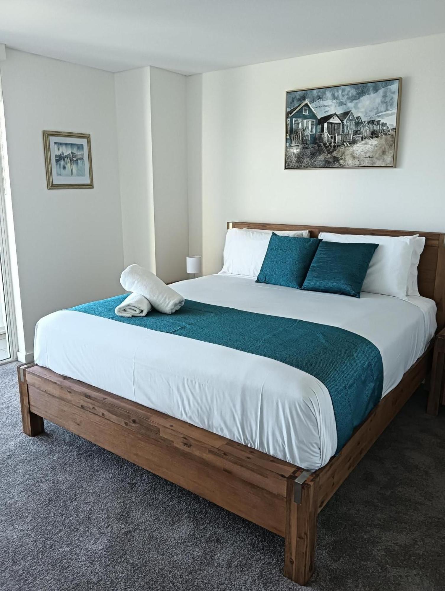Kirra Surf Apartments Голд-Кост Экстерьер фото