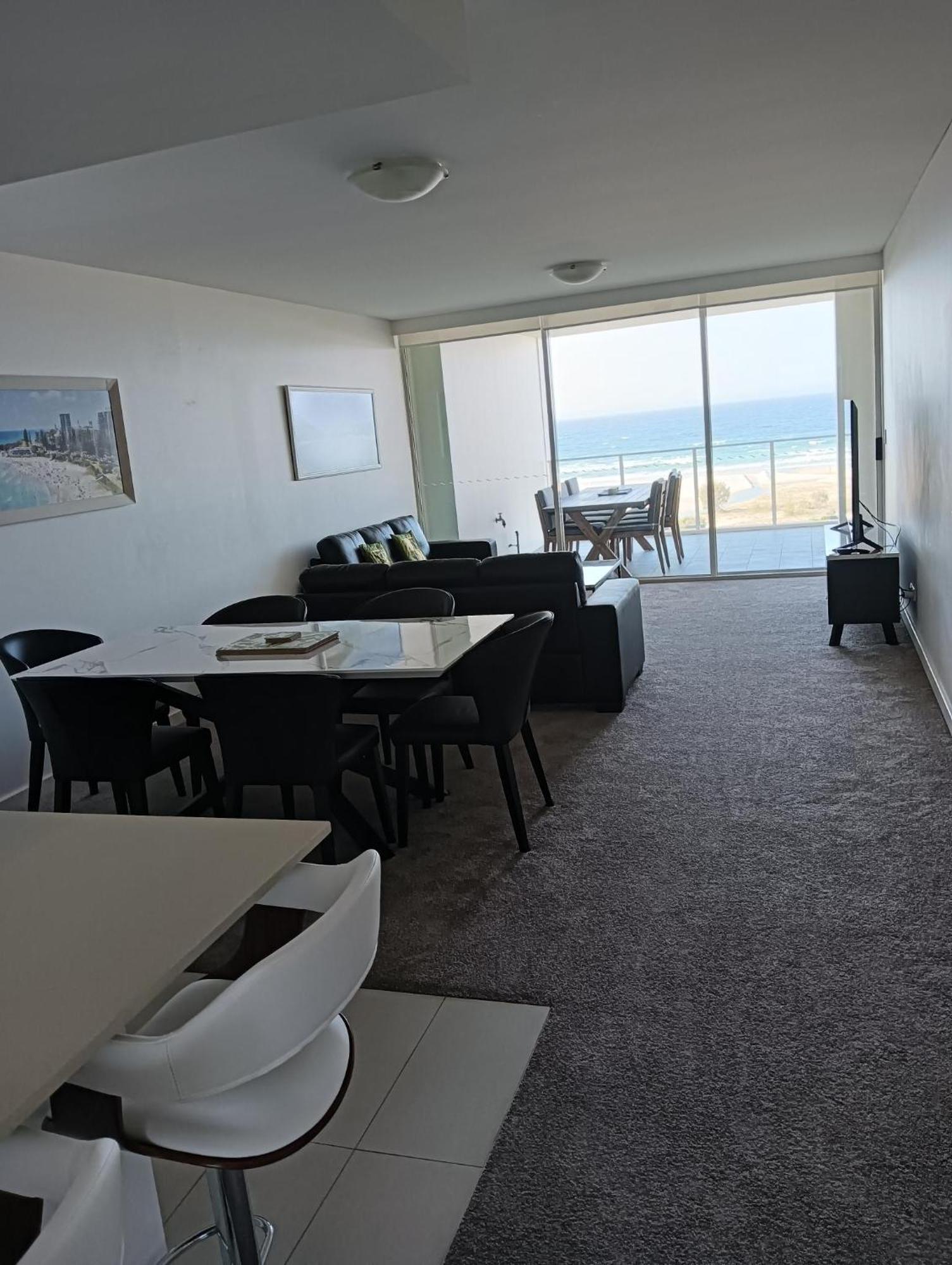 Kirra Surf Apartments Голд-Кост Экстерьер фото