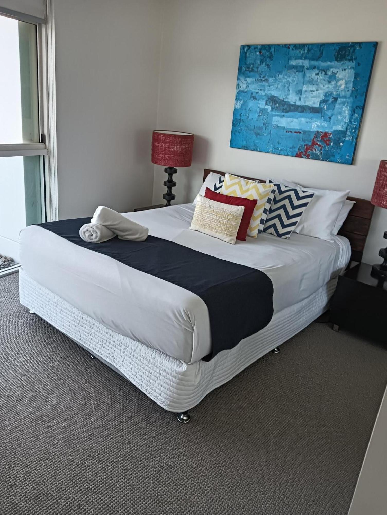 Kirra Surf Apartments Голд-Кост Экстерьер фото