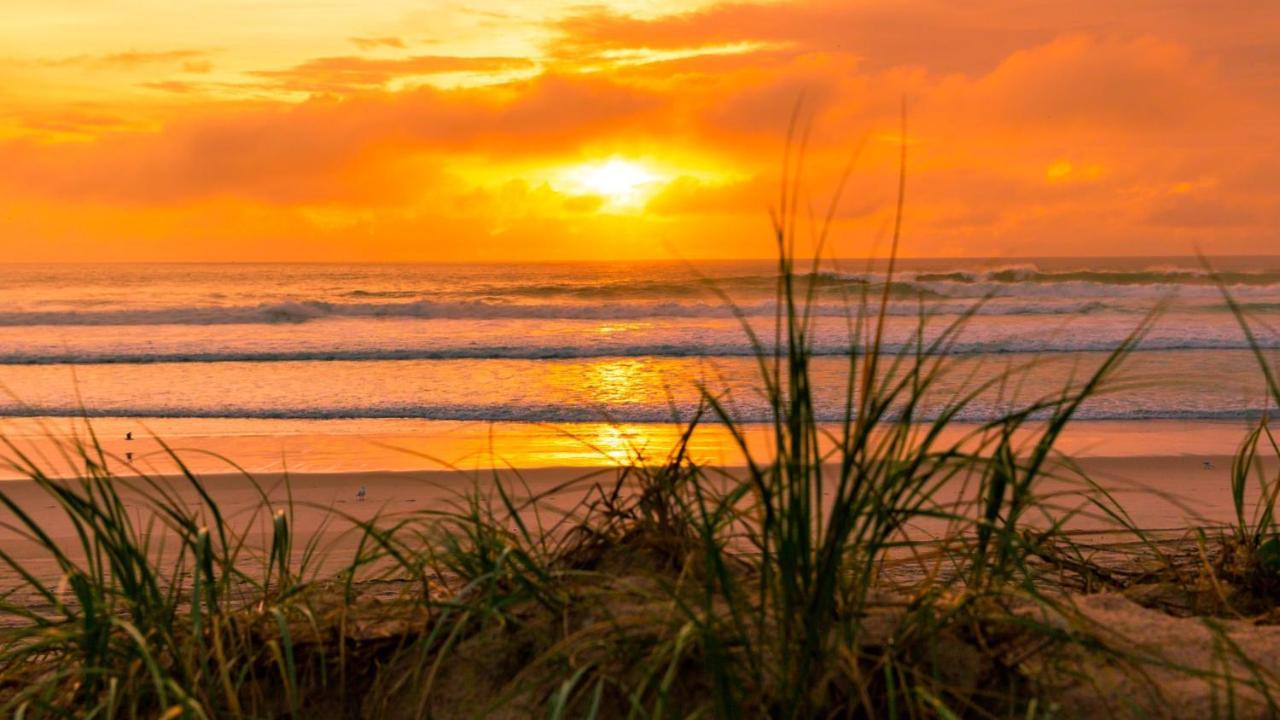 Kirra Surf Apartments Голд-Кост Экстерьер фото